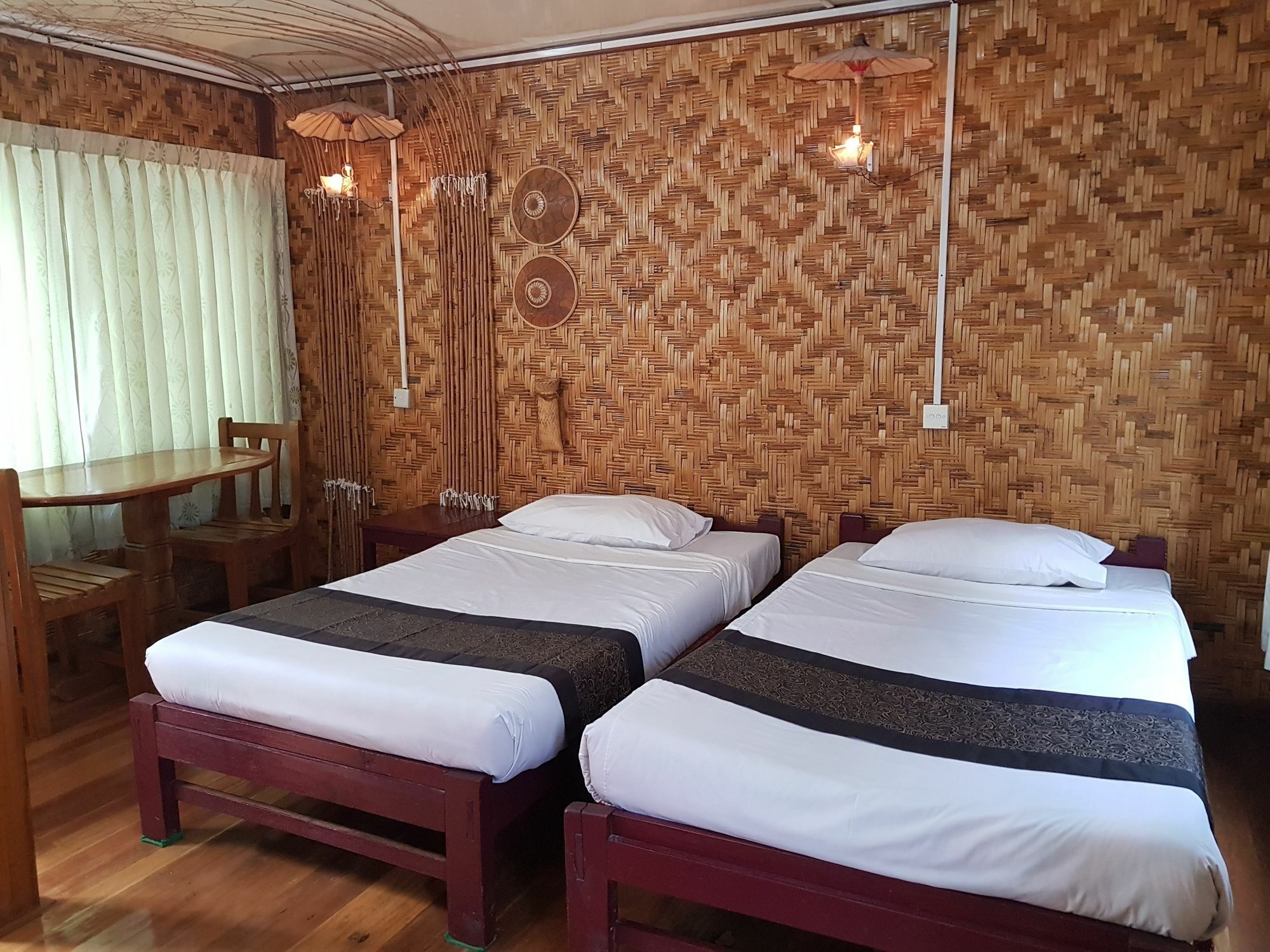 Mingalar Inn Inle Lake Экстерьер фото
